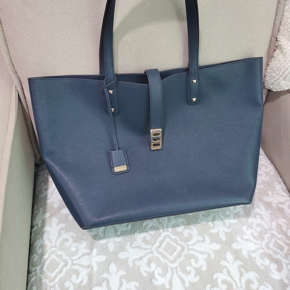 IUC Michael Kors Navy Blue Tote Bag